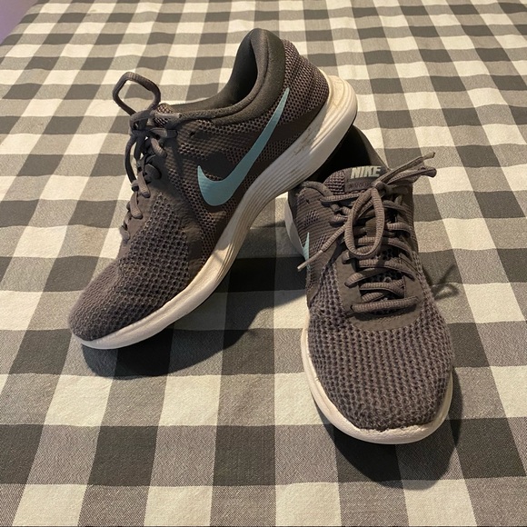 Nike Shoes - Nike Women’s Revolution 4 Running Shoes